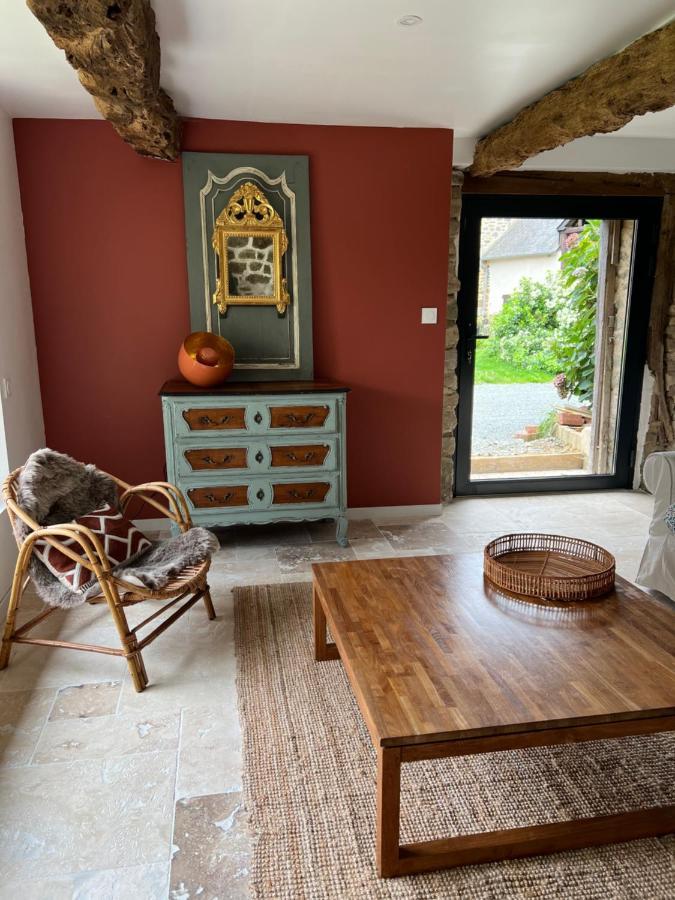 Bed and Breakfast Le Logis De La Lettre Tinteniac Экстерьер фото