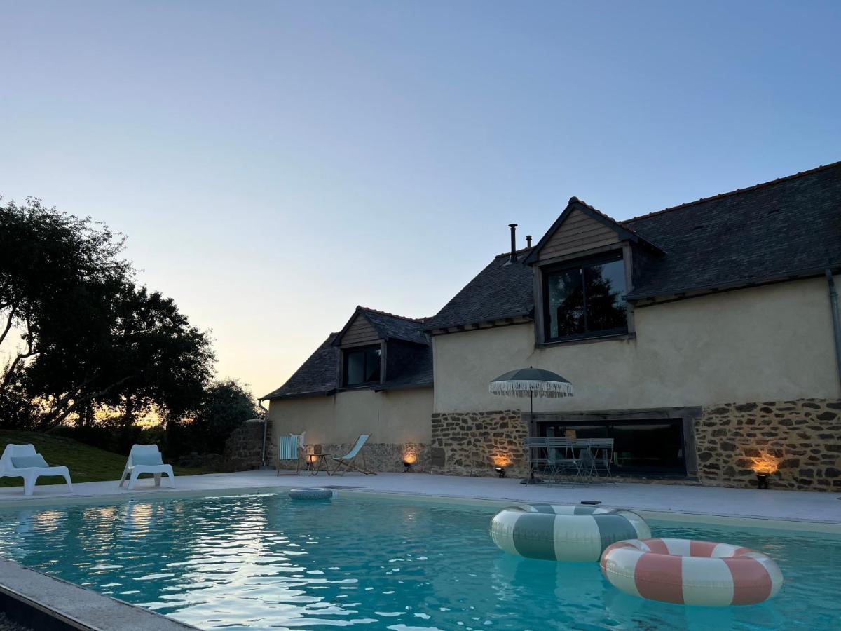 Bed and Breakfast Le Logis De La Lettre Tinteniac Экстерьер фото