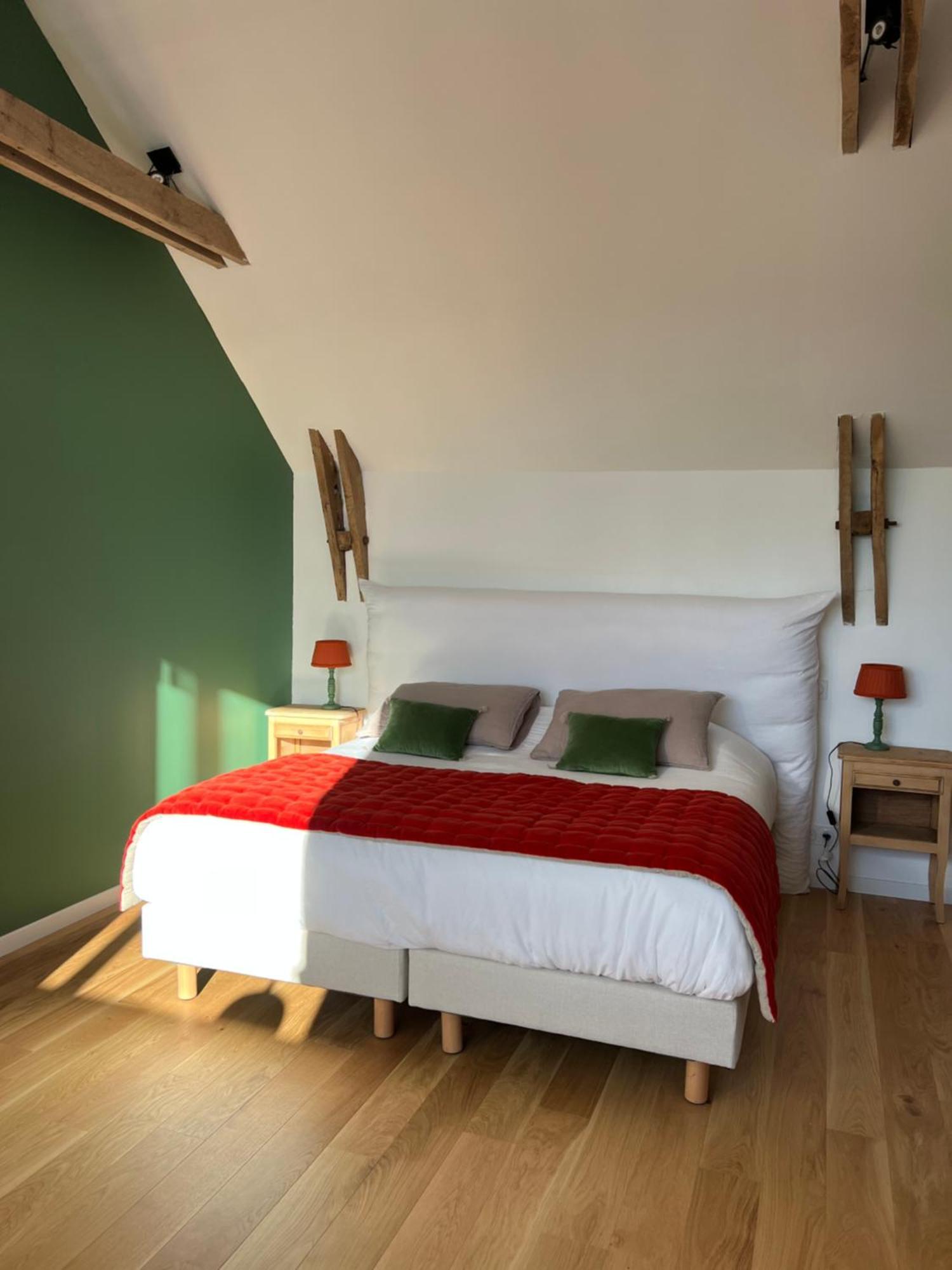 Bed and Breakfast Le Logis De La Lettre Tinteniac Номер фото